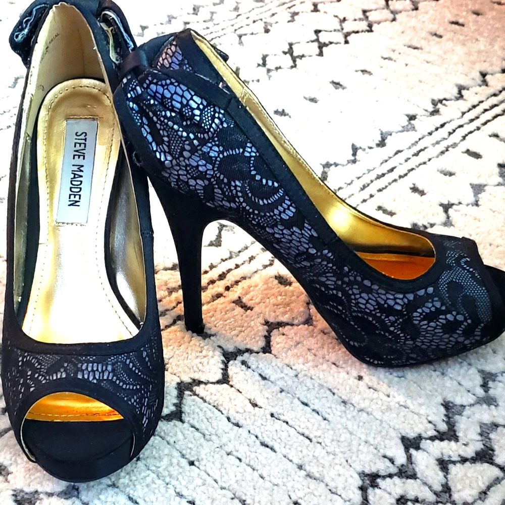 Steve Madden Open toe Sandals